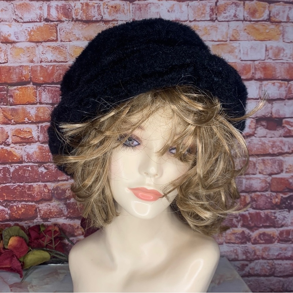 D &Y Fuzz Faux Fur Retro Cossack Style Bucket Hat